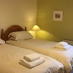 1/5 Lismore House