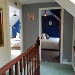 Briarbank Guest House