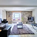 Imperial Apartment