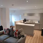 No 7 Westbay Apartment