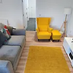 No 7 Westbay Apartment