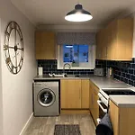 Breadalbane Apartment
