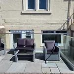 No 7 Westbay Apartment