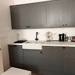 73 George Street. Appartment 1