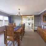 Esplanade Court Holiday Apartments