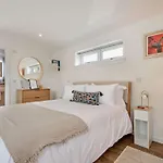 1 Bed In Oban 94040