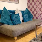 Charming 1Br Apartment Close To Centre With Free Parking