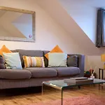 Beautiful 2Br Apartment With Mccaigs Tower Views
