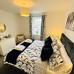 Kilmartin Court - No3 By The Sea