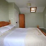 Three Bedroom Holiday House In Oban