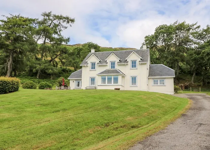 Fearnach Bay House