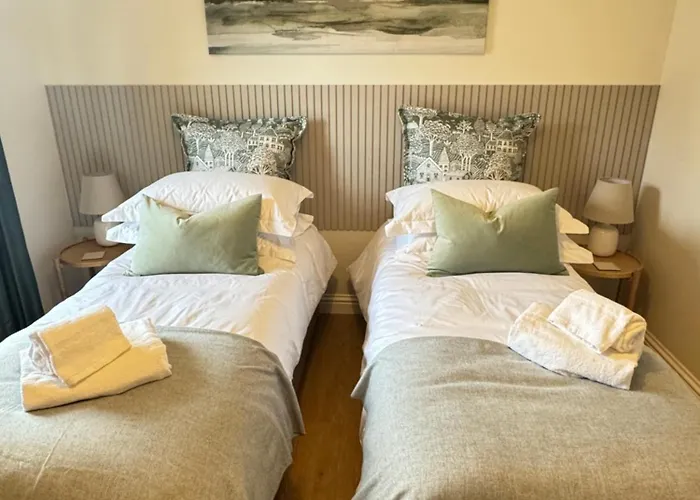 Island View - Spacious Two Bedroom Oban Apartment With Sea Views