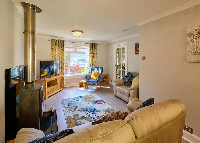 Charming 2Bd House - Parking & Garden In Oban
