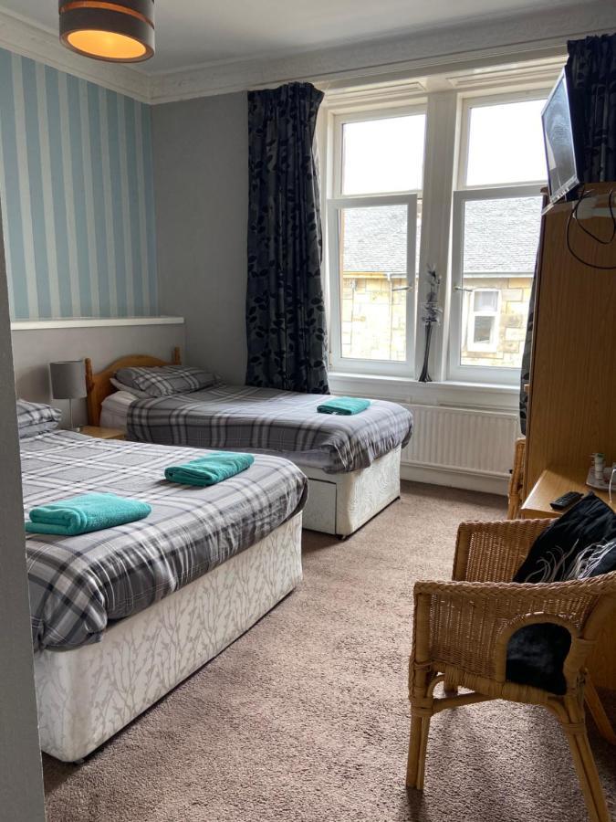 Alderlea House *