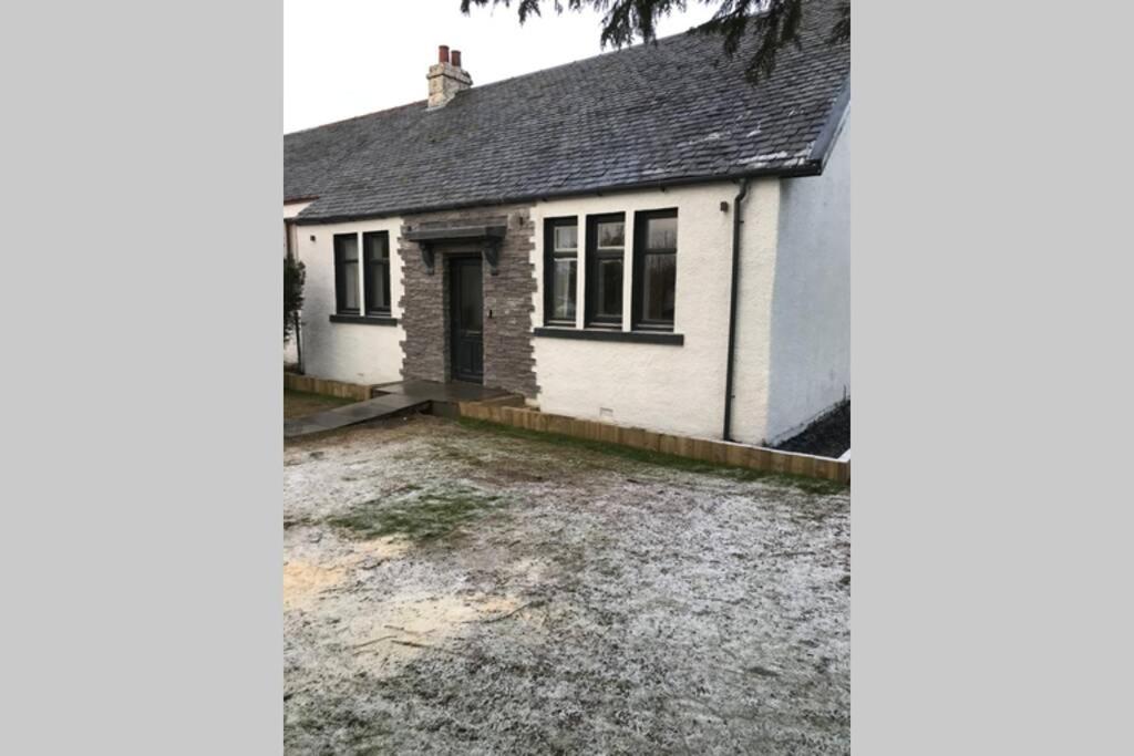 The Old School House Countryside Bungalow *