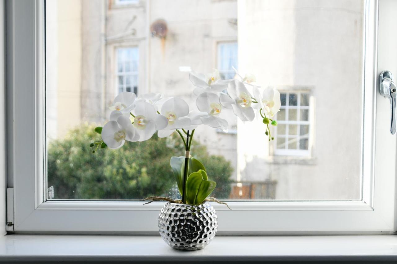 The Gallery - Town Centre Apartment, Walkable To Ferry Terminal Apartment Oban