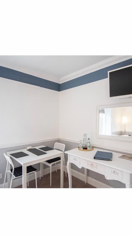Guest house Mackays 4*