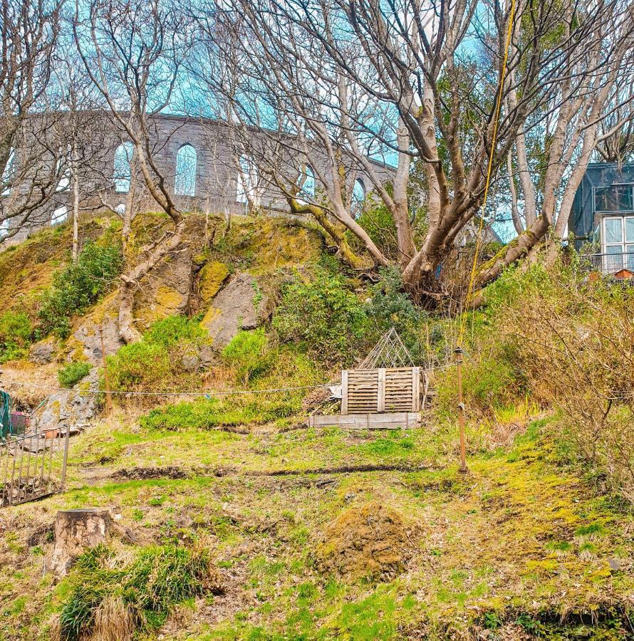 D 4 Battery Terrace Apartment *
