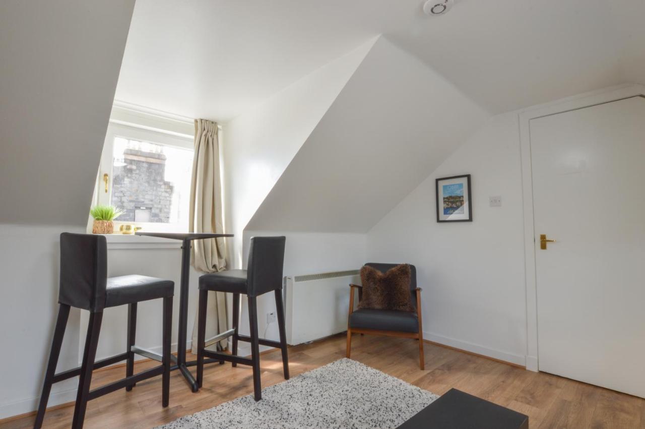 Mccaig's Way Apartment