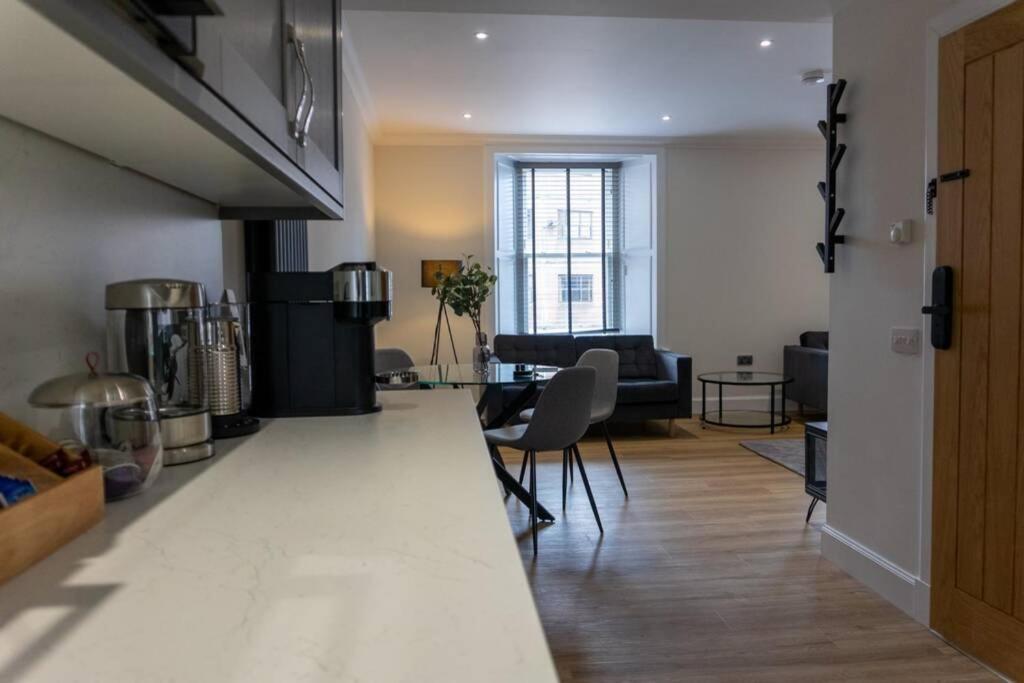 Apartment Argyle Square *