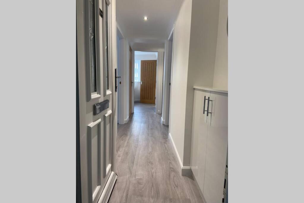 Roshinish Flat - Modern, Bright 2 Bedroom Flat Apartment Oban