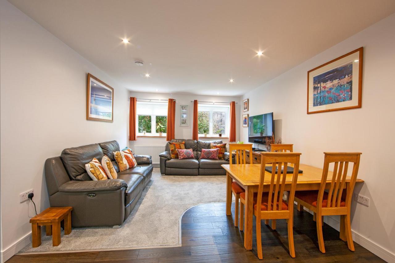 Apartment Premium 2 Bed 1st Floor Sleeps 4 Adults In Town