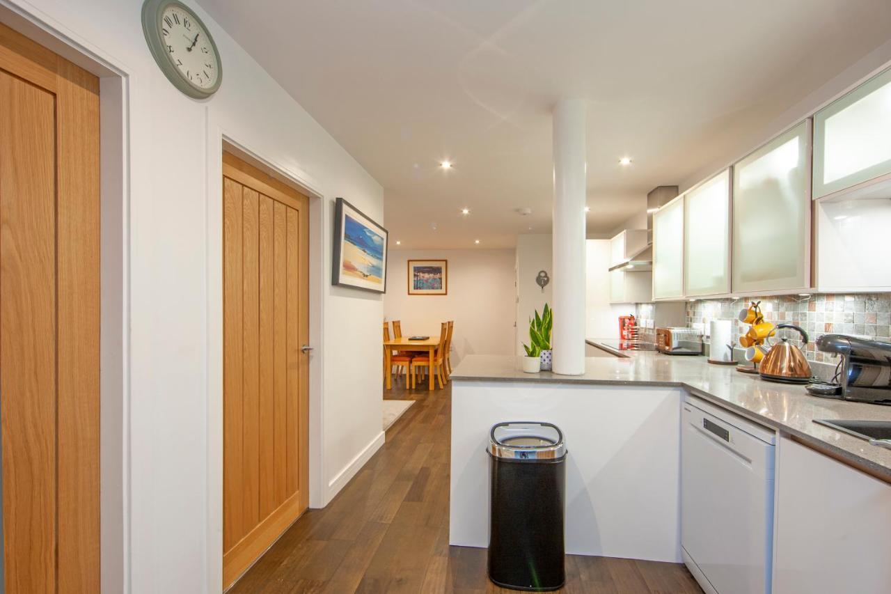Apartment Premium 2 Bed 1st Floor Sleeps 4 Adults In Town *
