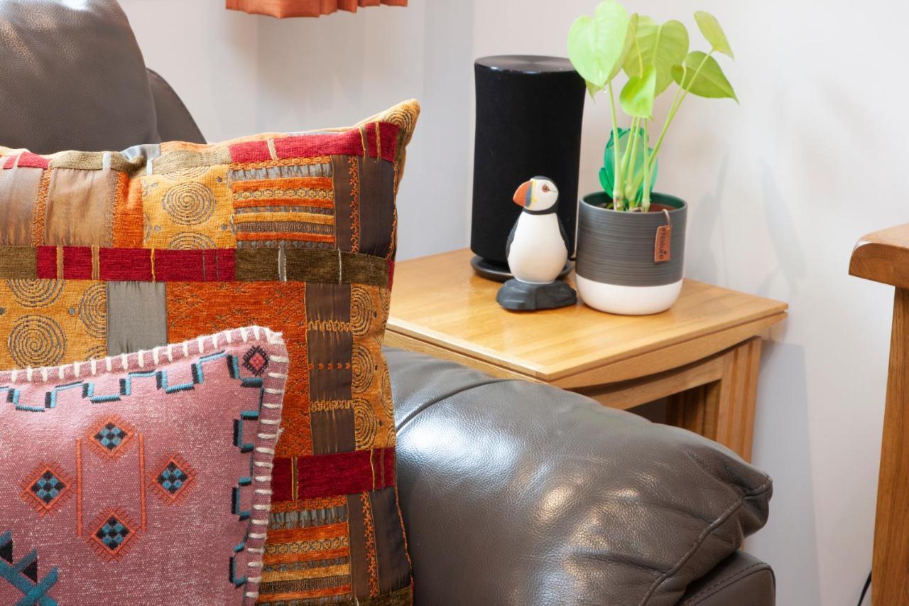 Premium 2 Bed 1st Floor Sleeps 4 Adults In Town * Oban