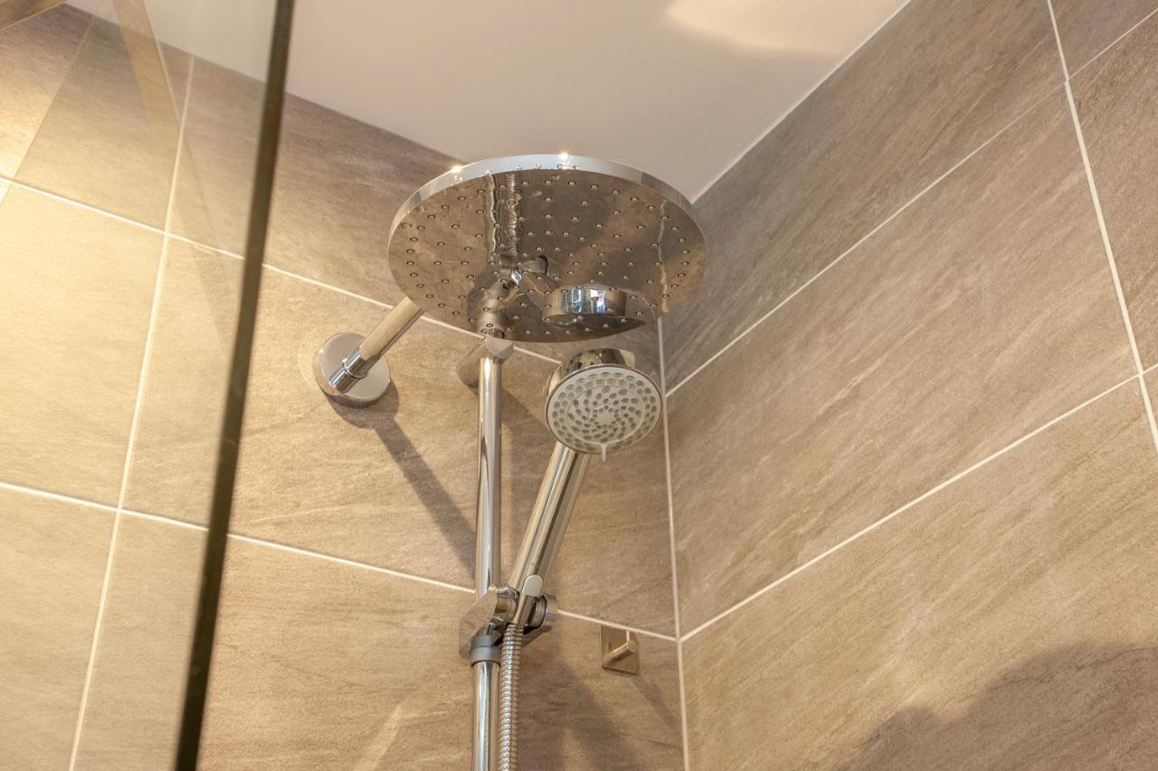 Premium 2 Bed 1st Floor Sleeps 4 Adults In Town *