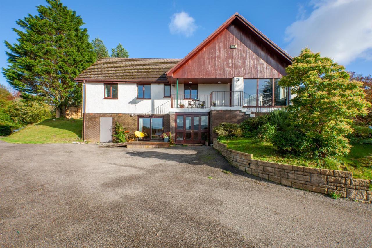 5 Bed House Near *