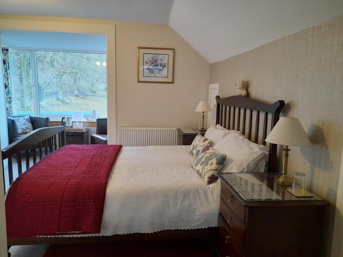 Elderslie 2*
