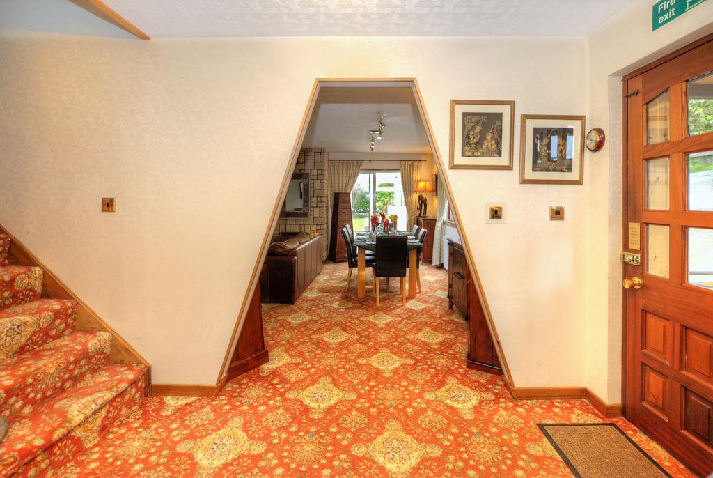 Grove Bed & Breakfast 4*