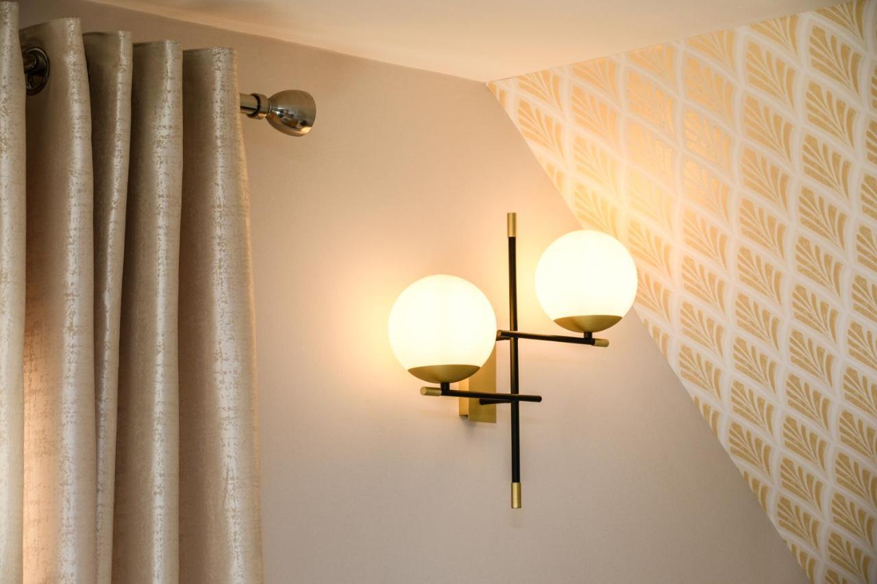 Rowan Tree Apartment *