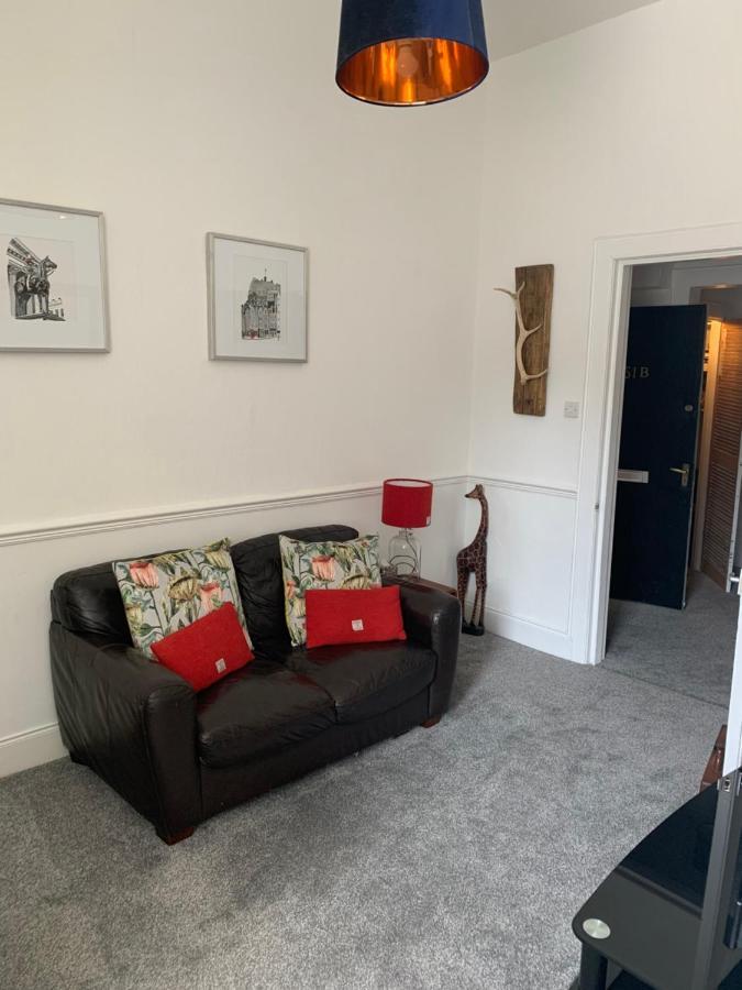 Apartment 51b
