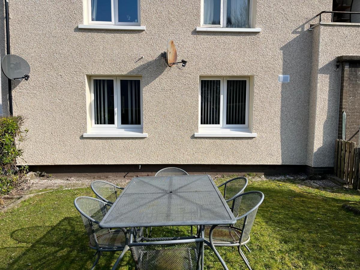 Apartment Roshinish Flat - Modern, Bright 2 Bedroom Flat *