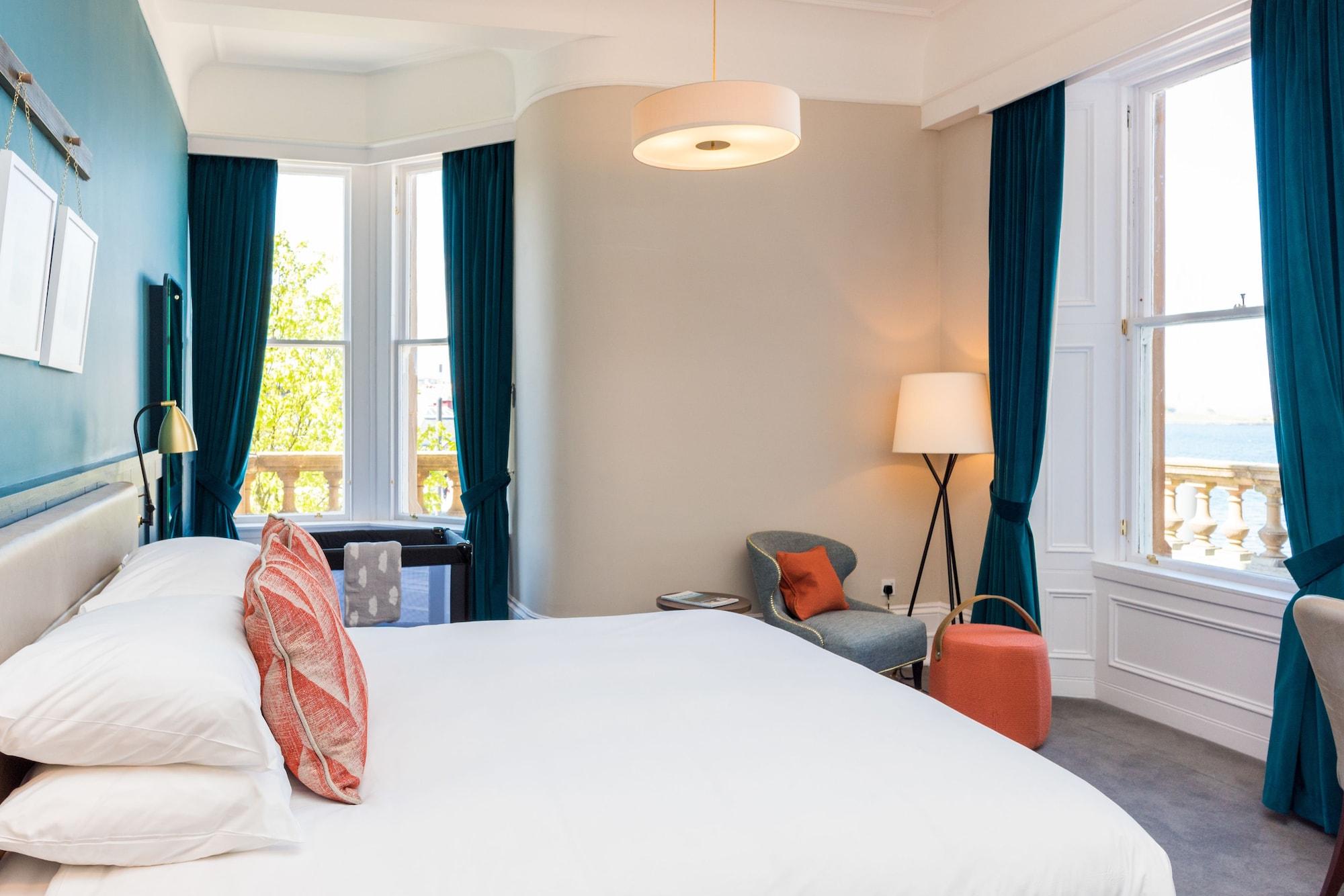 The Perle & 4*