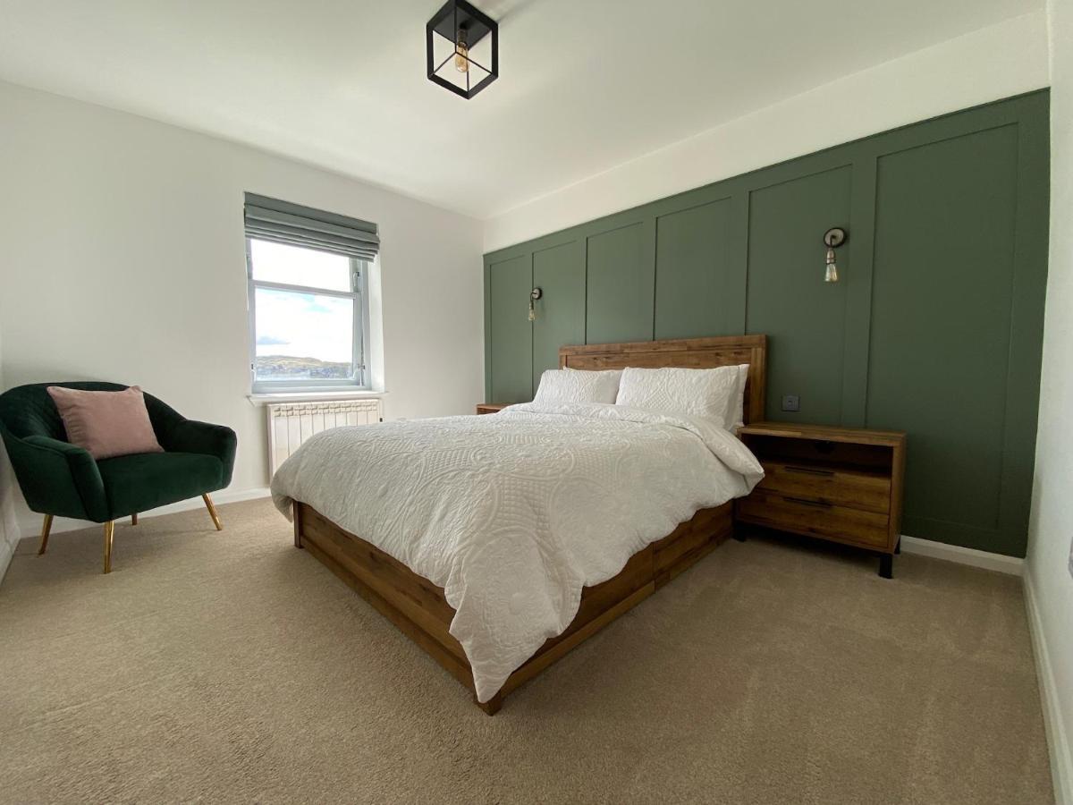 Apartment No 2 The Cairns, Unwind In Style