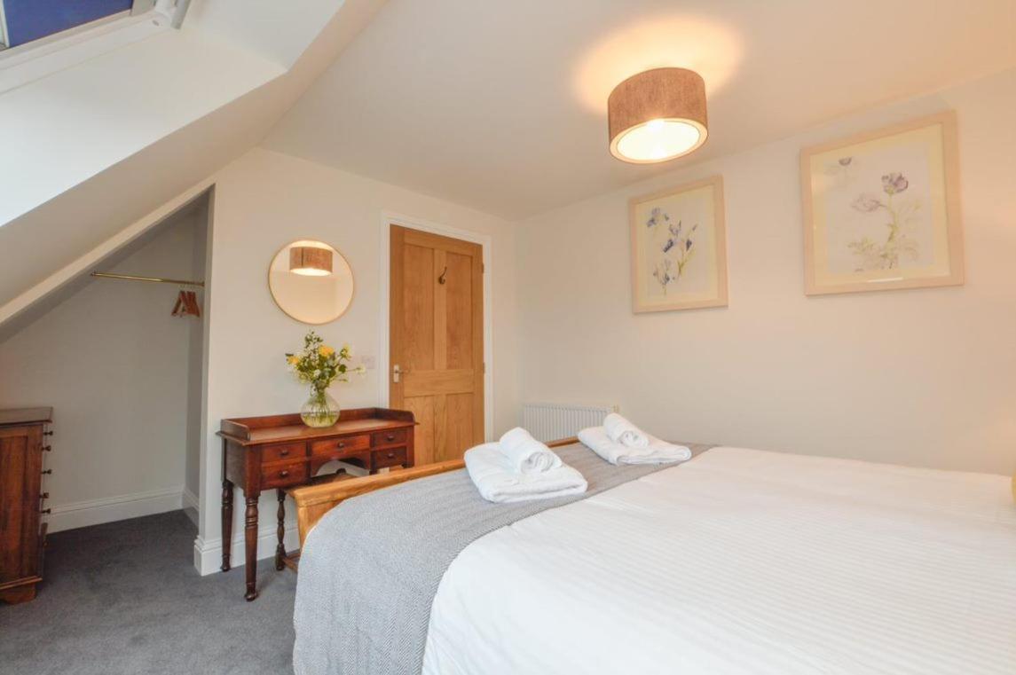 Blackmount House *