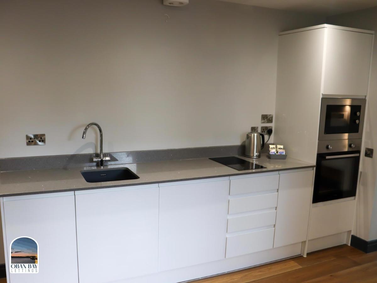 Bay Apartment *