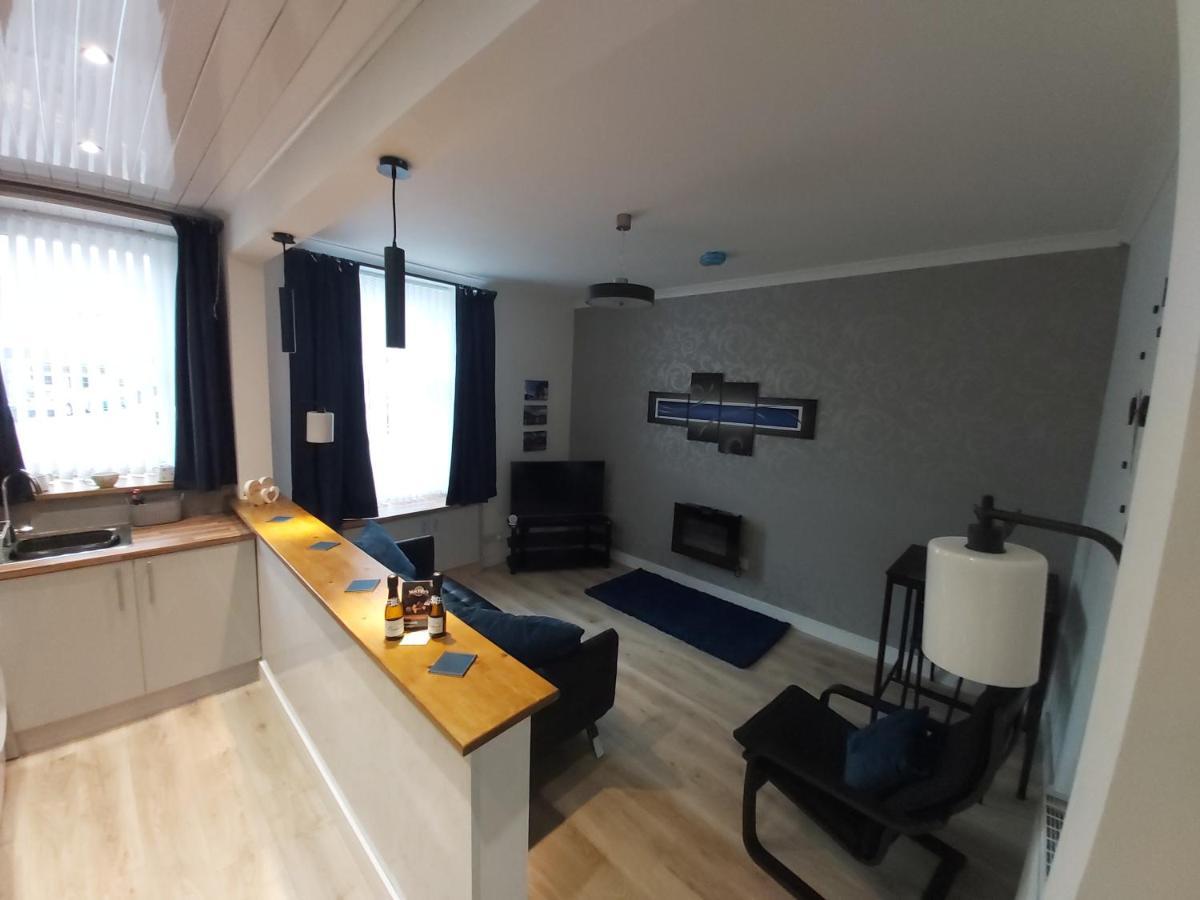 One Bedroom Flat, Very Close To Town Center. * Oban