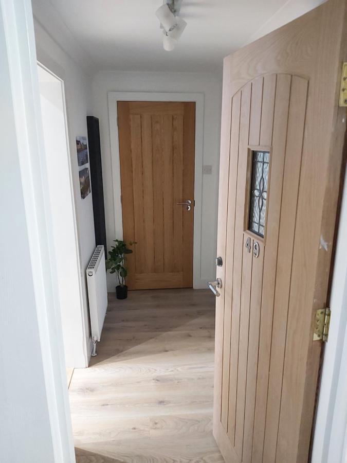 One Bedroom Flat, Very Close To Town Center. * Oban