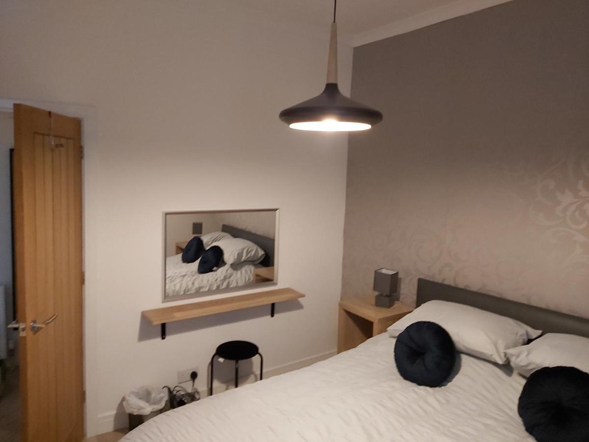 One Bedroom Flat, Very Close To Town Center. *
