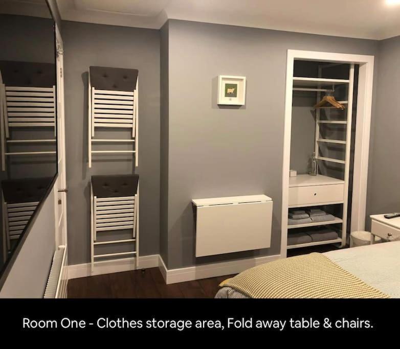 Holly - 2 X Kingsize Bedrooms With Private Entrance And Free Parking-new Shower Apartment *