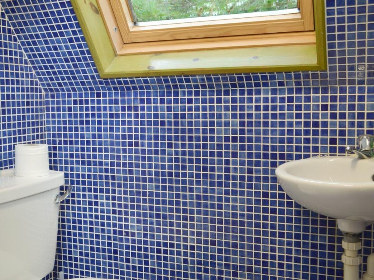 Dundonald Landing - Lochside Chalet Holiday home
