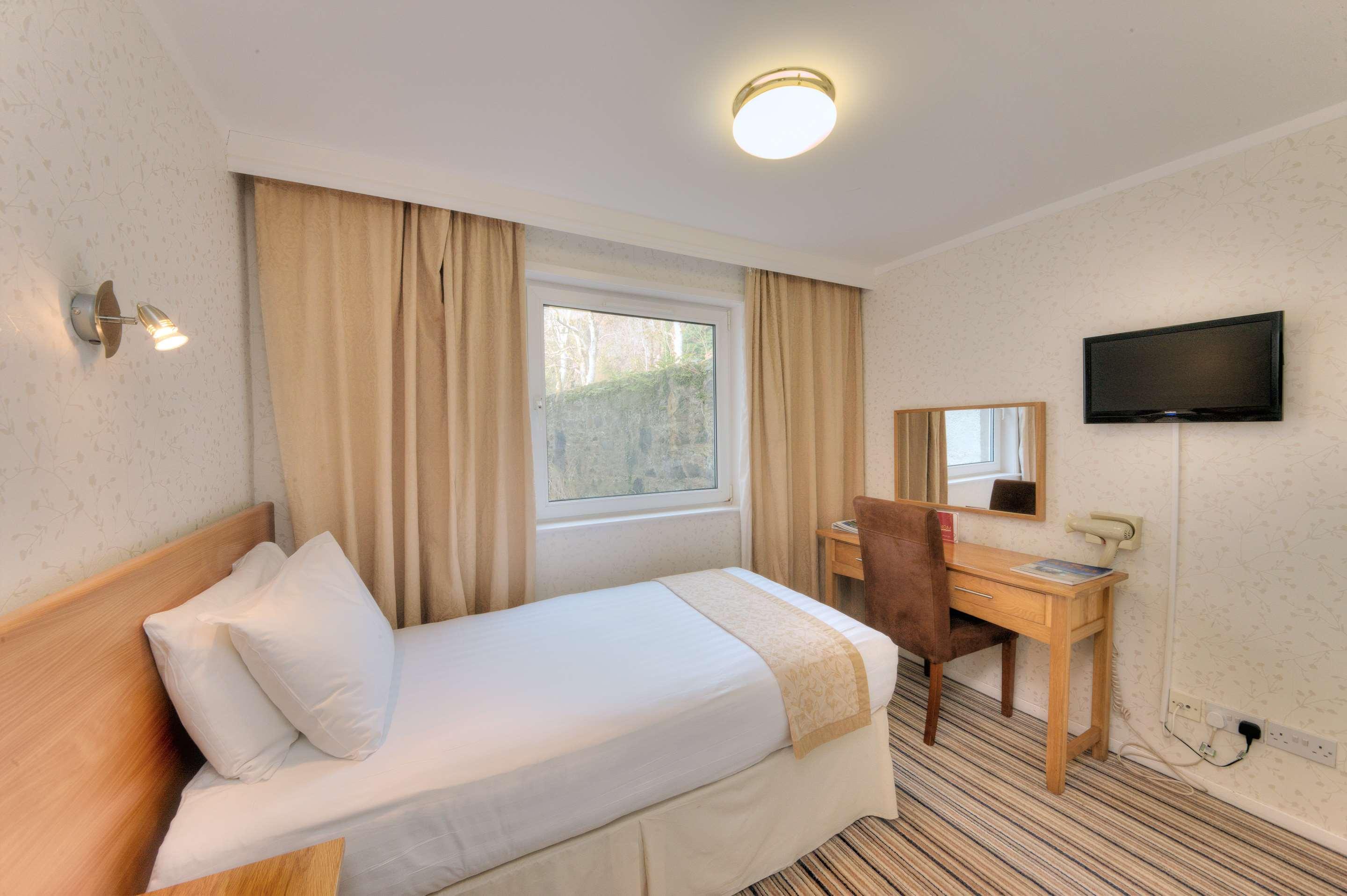 Muthu Queens Hotel,