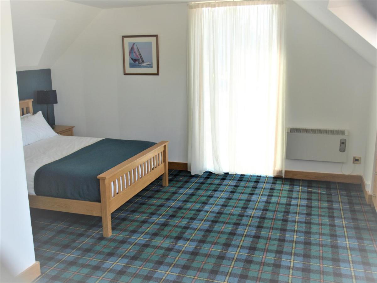 Suites And Lodges By The Sea Hotel