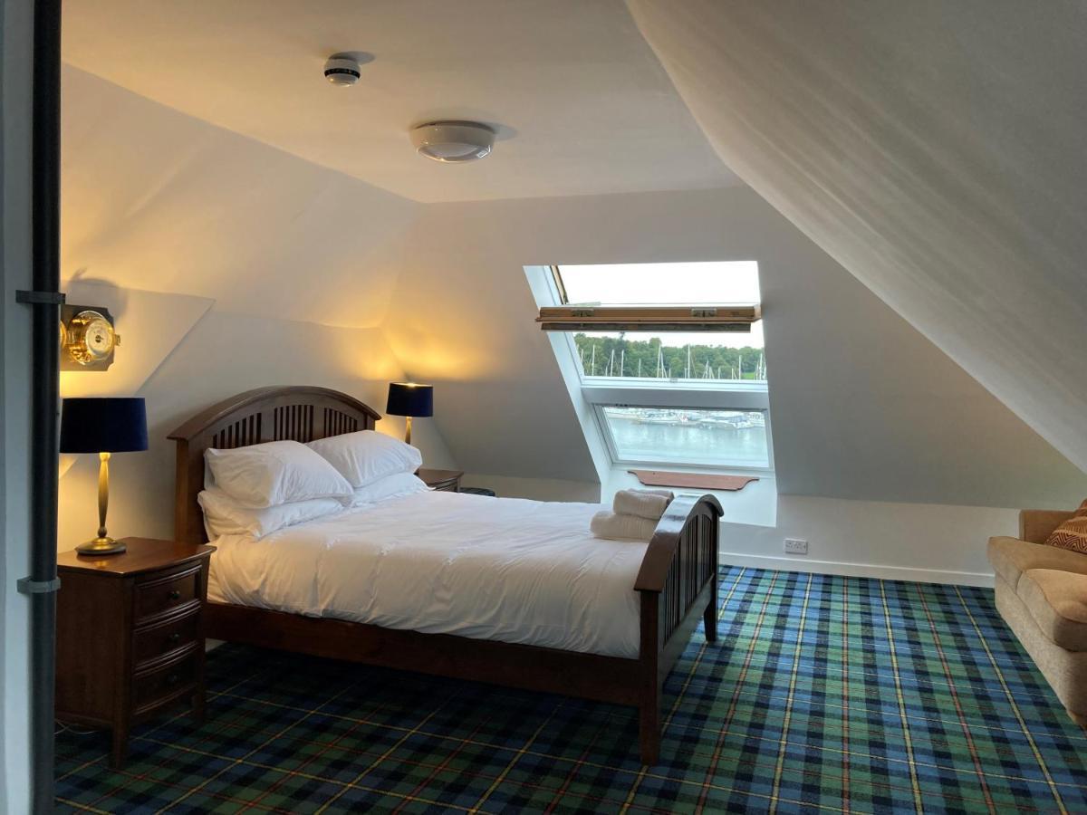 Suites And Lodges By The Sea Hotel
