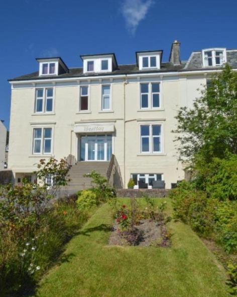 No 1 Westbay Apartment