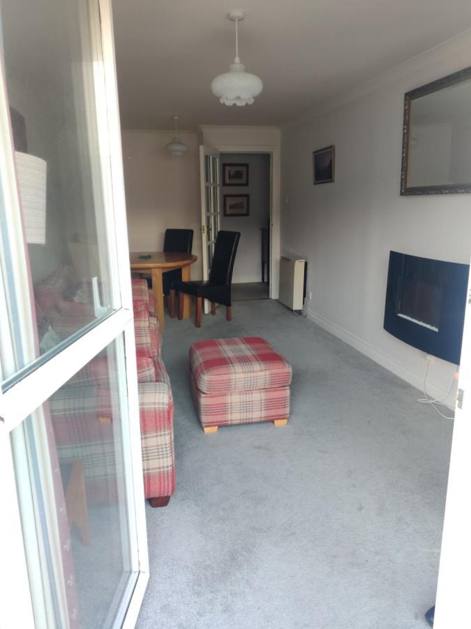 Station View Apartment *