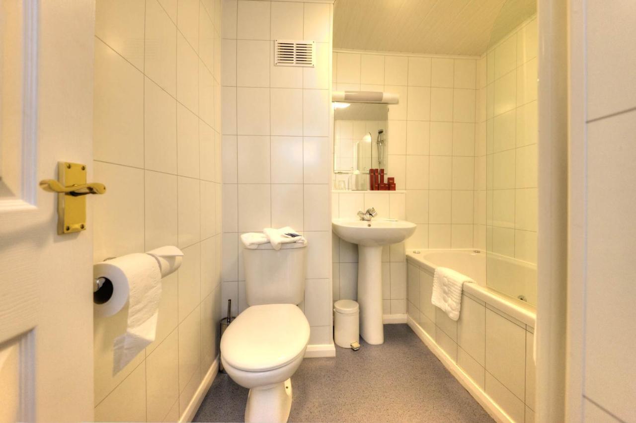 Muthu Queens Hotel, Hotel 4*